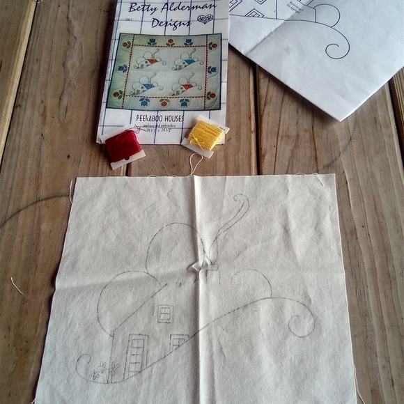 Betty Alderman Designs Peekaboo Houses Quilt Top Applique Embroidery Vintage - Picture 6 of 6